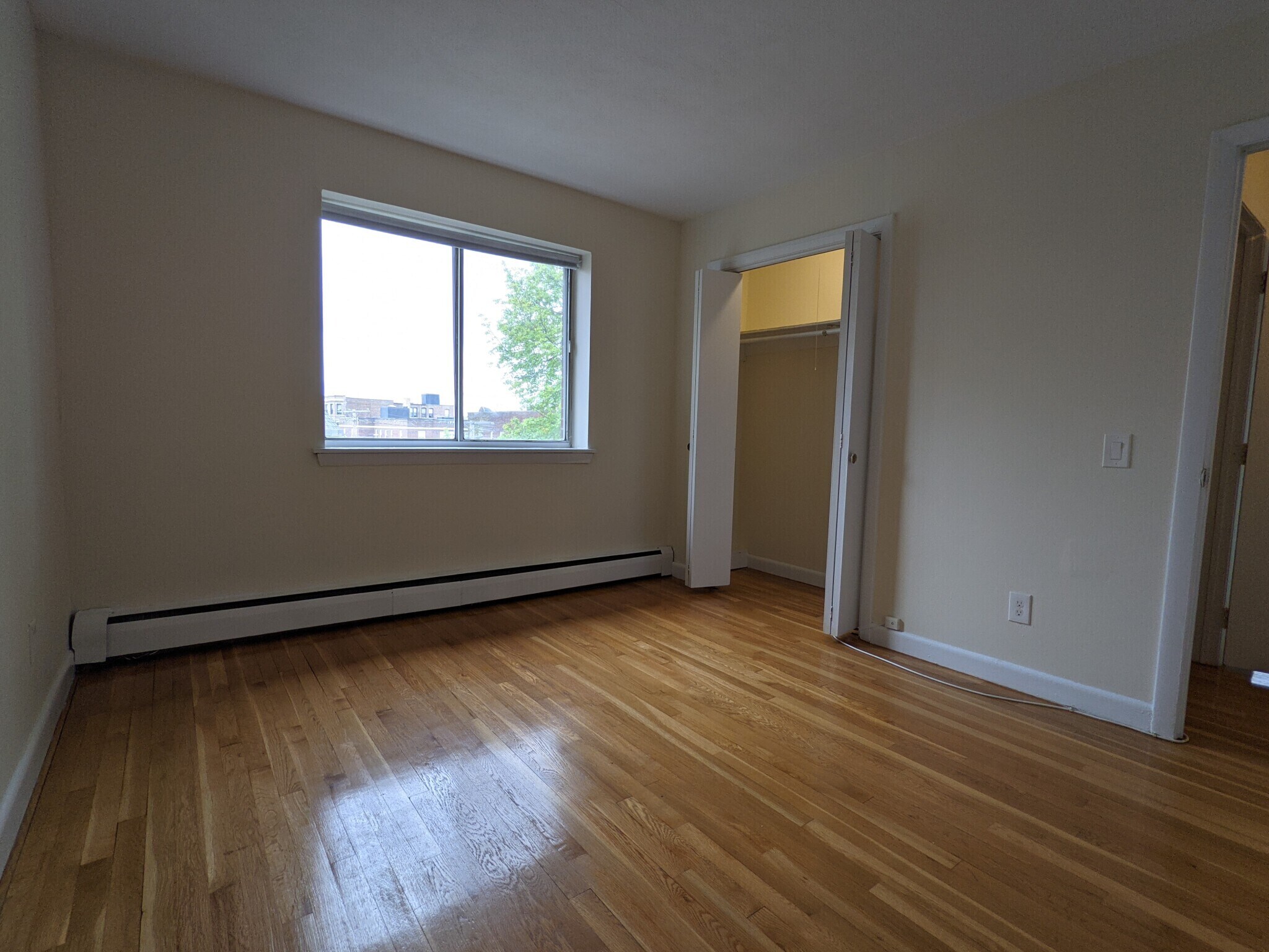 Building Photo - 75 Gardner St