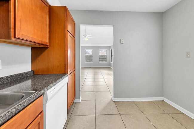 Building Photo - Adorable 3 Bed 2 Bath House for rent