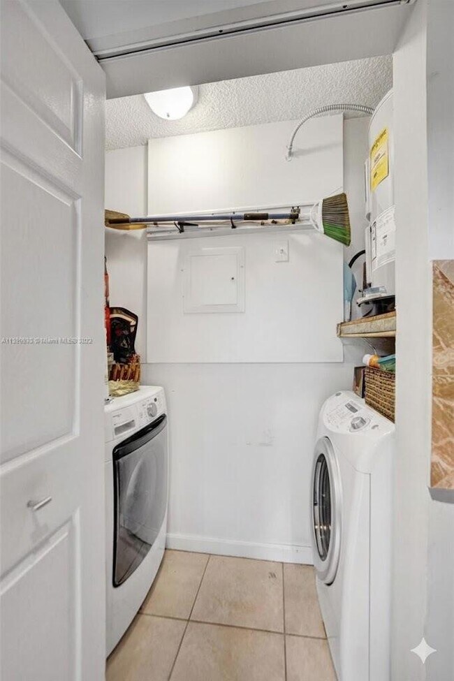 Building Photo - 22322 Pineapple Walk Dr