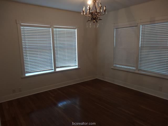 Building Photo - 402 Ayrshire St