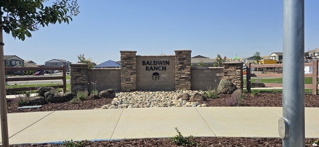 Building Photo - Brand New 4 Bed, 3 Bath Solar-Powered Sing...