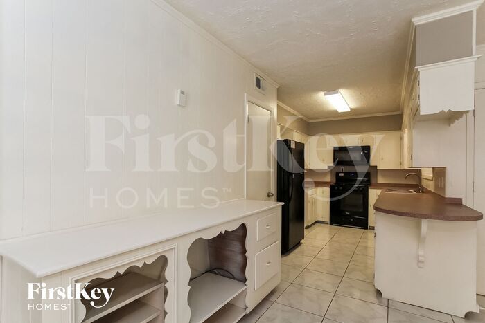 Building Photo - 5506 Berry Creek Dr