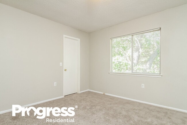 Building Photo - 6803 Highland Bluffs