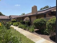 Building Photo - Single Story Townhome in Oceanside