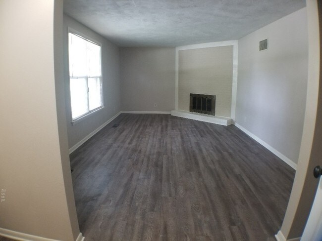 Building Photo - 6265 Akron Dr