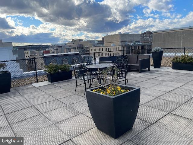 Building Photo - 1727 Massachusetts Ave NW