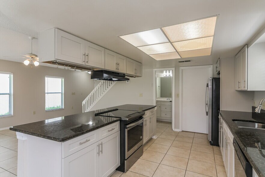 Building Photo - 11904 Atlin Dr
