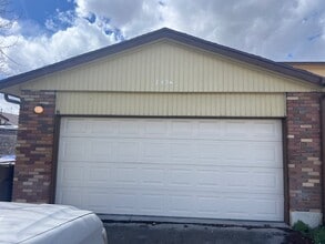 Building Photo - 7426 Launa Dr