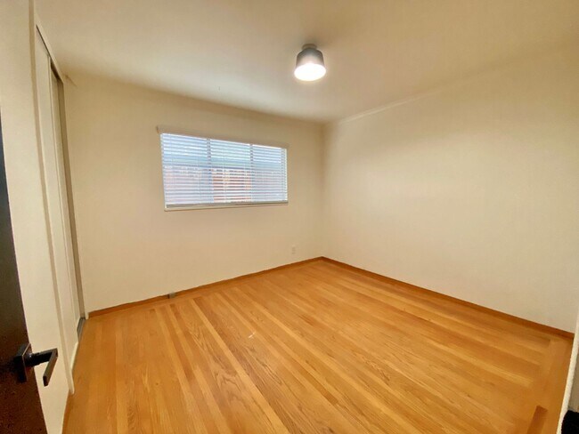 Building Photo - Recently Remodeled 3BD/2BA Southside Downtown Livermore Single-Family Home!
