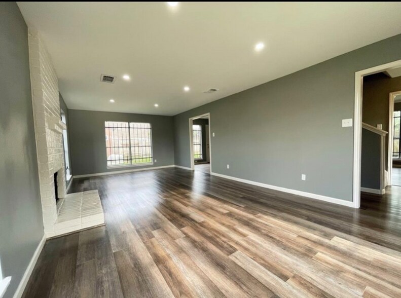 Building Photo - 11334 Sunfish Ln