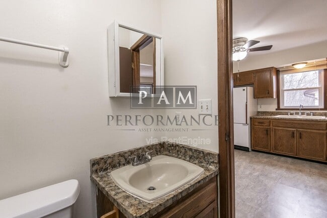 Building Photo - 21225 Mary Lynn Dr