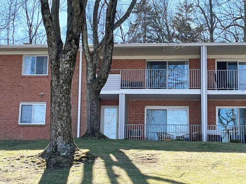Building Photo - 2350 NJ-10