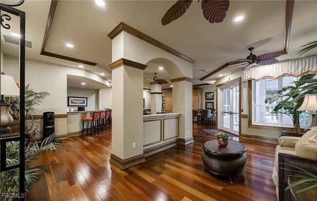 Building Photo - 2825 Palm Beach Blvd