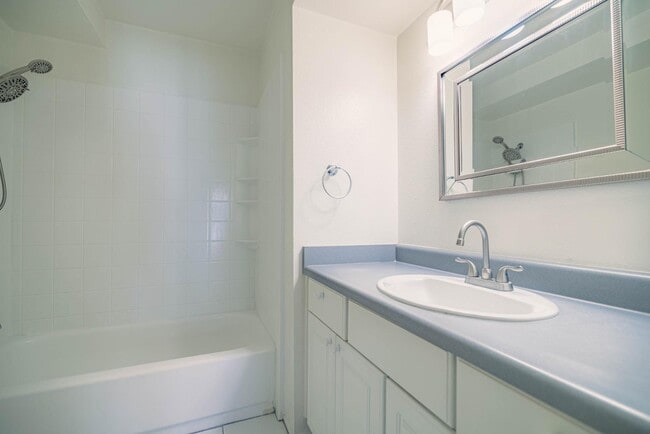 Building Photo - 1650 N 87th Terrace