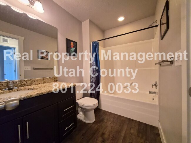 Building Photo - Townhome in Eagle Mountain