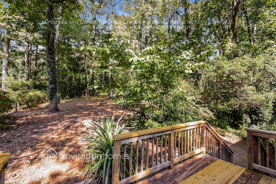 Building Photo - 129 Little Brook Dr