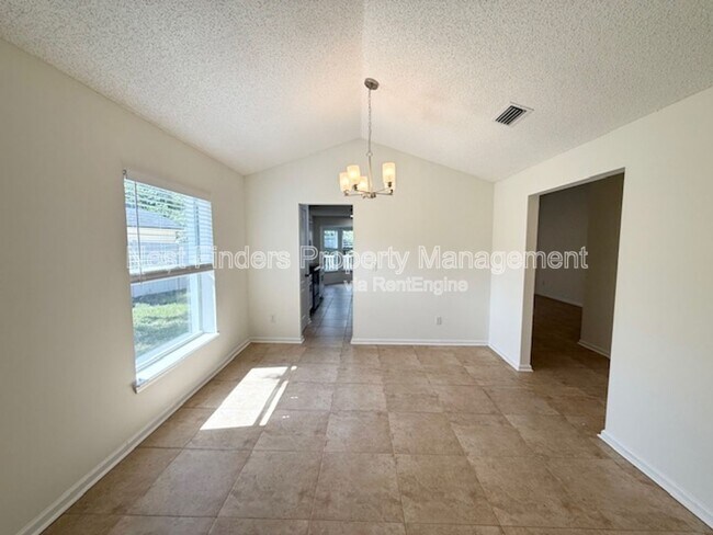 Building Photo - 732 Grand Parke Dr