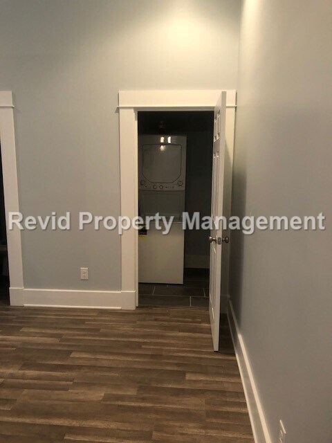 Building Photo - 2008 Courtland Pl