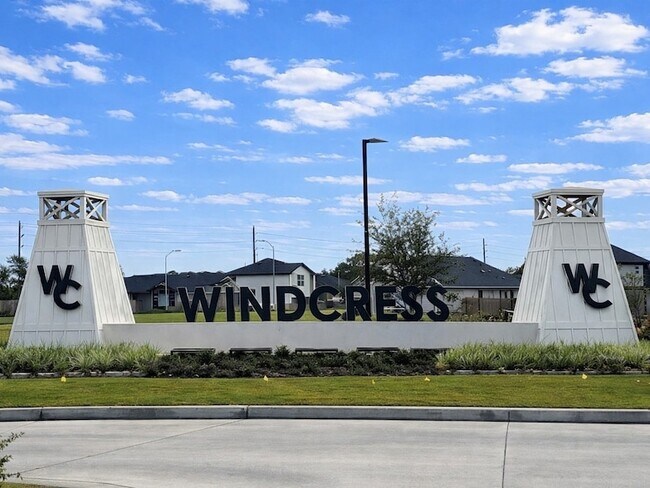 Building Photo - 519 Louis Ln