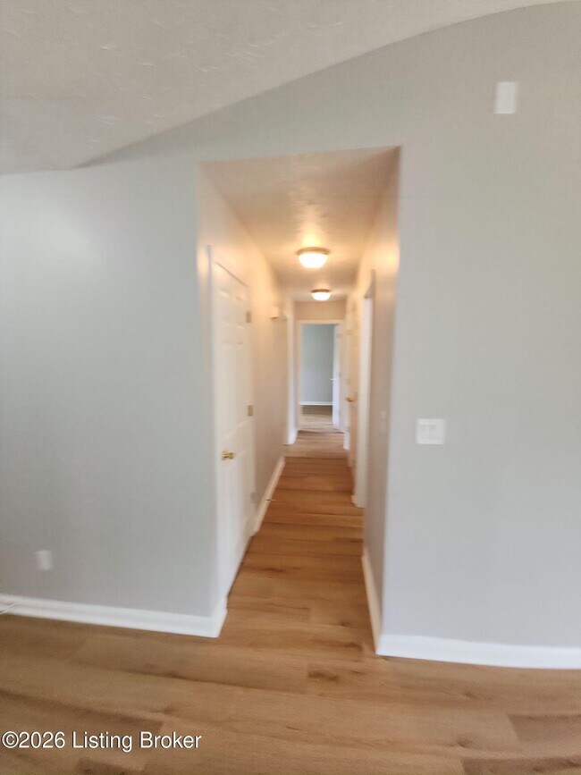 Building Photo - 405 Parker Pl