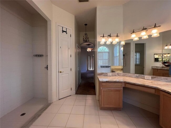 Building Photo - 12516 Leatherleaf Dr