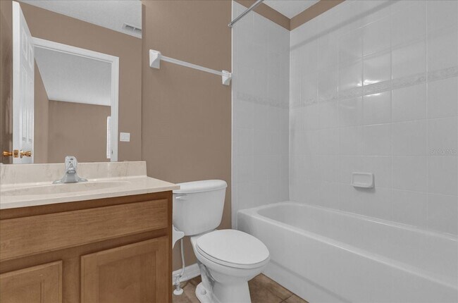 Building Photo - 14217 Bridgewater Crossings Blvd