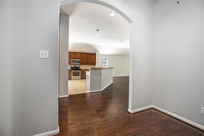 Building Photo - 2703 Domenico Ln