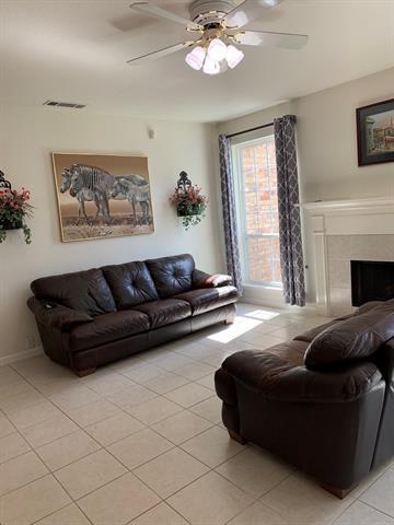 Building Photo - 7813 Aqua Vista Dr