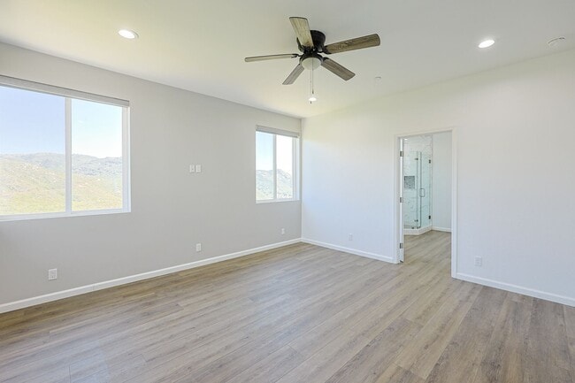 Building Photo - 4 Bedroom VIEW Home in Escondido built in 2023