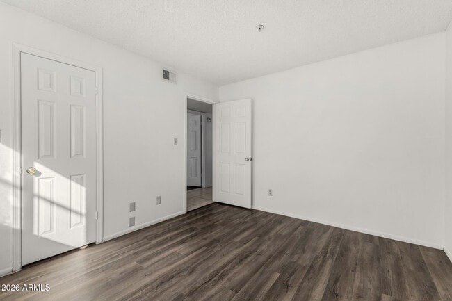 Building Photo - 7510 E Thomas Rd