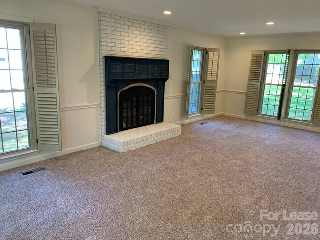 Building Photo - 16518 Greenfarm Rd