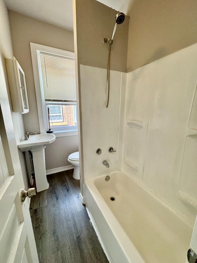 Building Photo - 4506 N Mole St