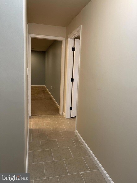 Building Photo - 9229 Wainwright Ln