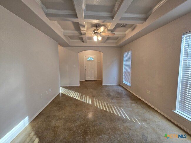 Building Photo - 1016 Brown Rock Dr