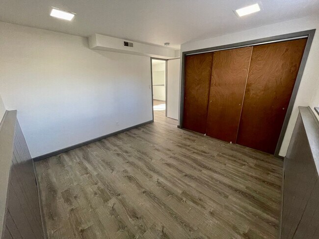 Building Photo - Newly Renovated 4 Bed 2 Bath House Near CSU!