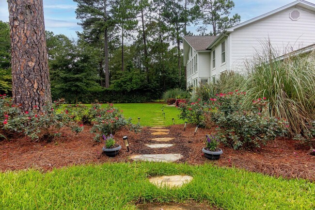 Building Photo - 132 Cherry Hills Dr