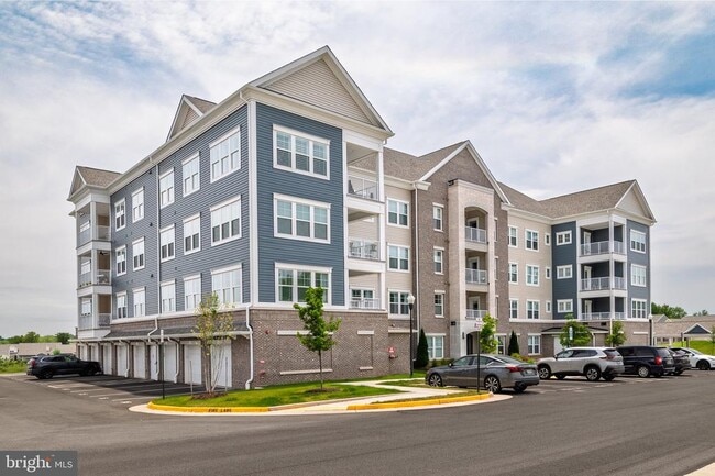 Building Photo - 21630 Hawksbill High Cir