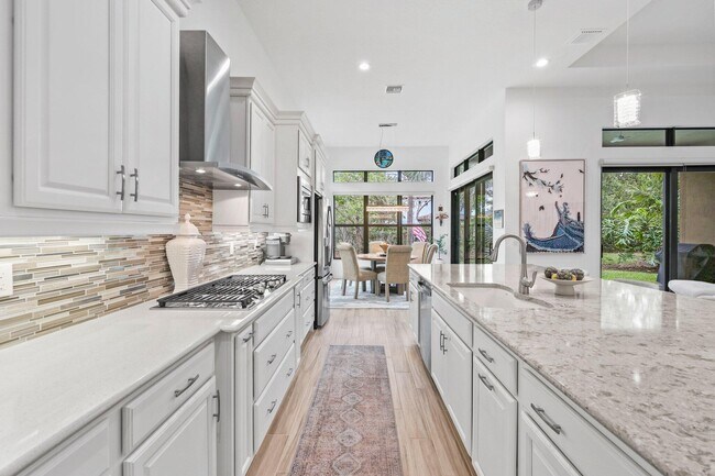 Building Photo - 9368 Cantal Cir E