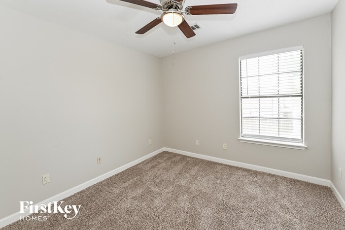 Building Photo - 11943 Kleinfields Dr