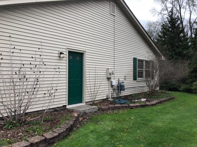 Building Photo - 2951 Hill Dr