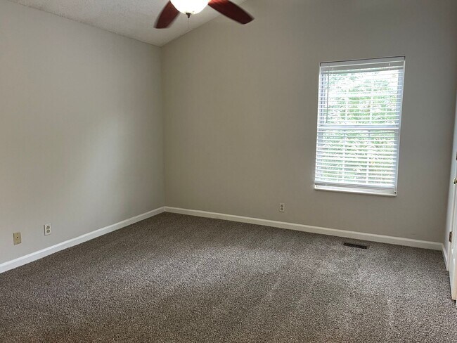 Building Photo - 1812 Barnwell Ct