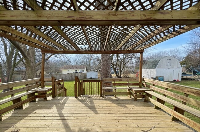 Building Photo - COMING SOON: Bright 3-Bed Home with Spacious Layout & Natural Light!