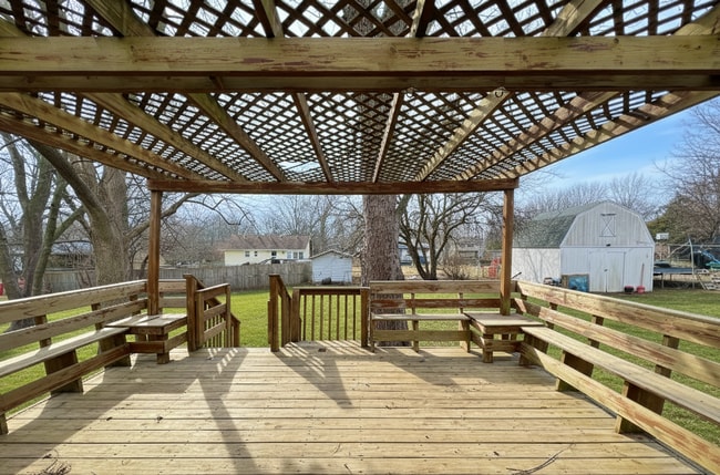 Building Photo - SEE IT NOW:Bright 3-Bed Home with Spacious Layout & Natural Light!