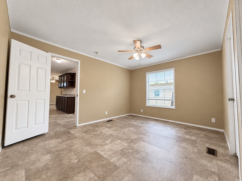 Building Photo - 71597 Penny Ct