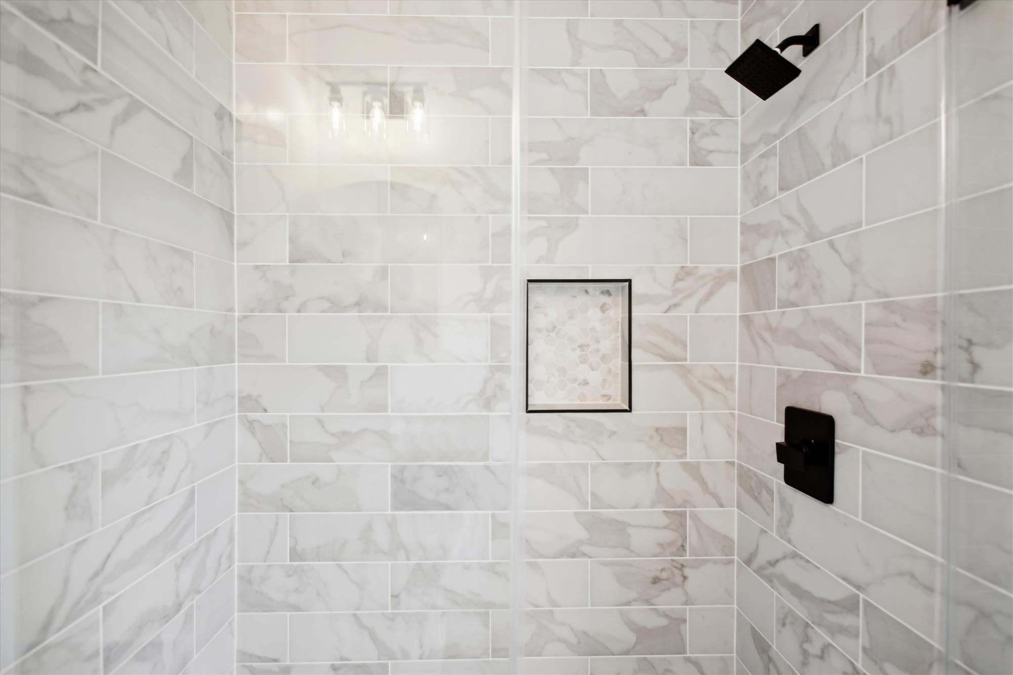 Full Bath Shower on Main Level - 232 S St NE
