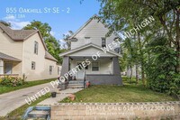 Building Photo - 855 Oakhill St SE