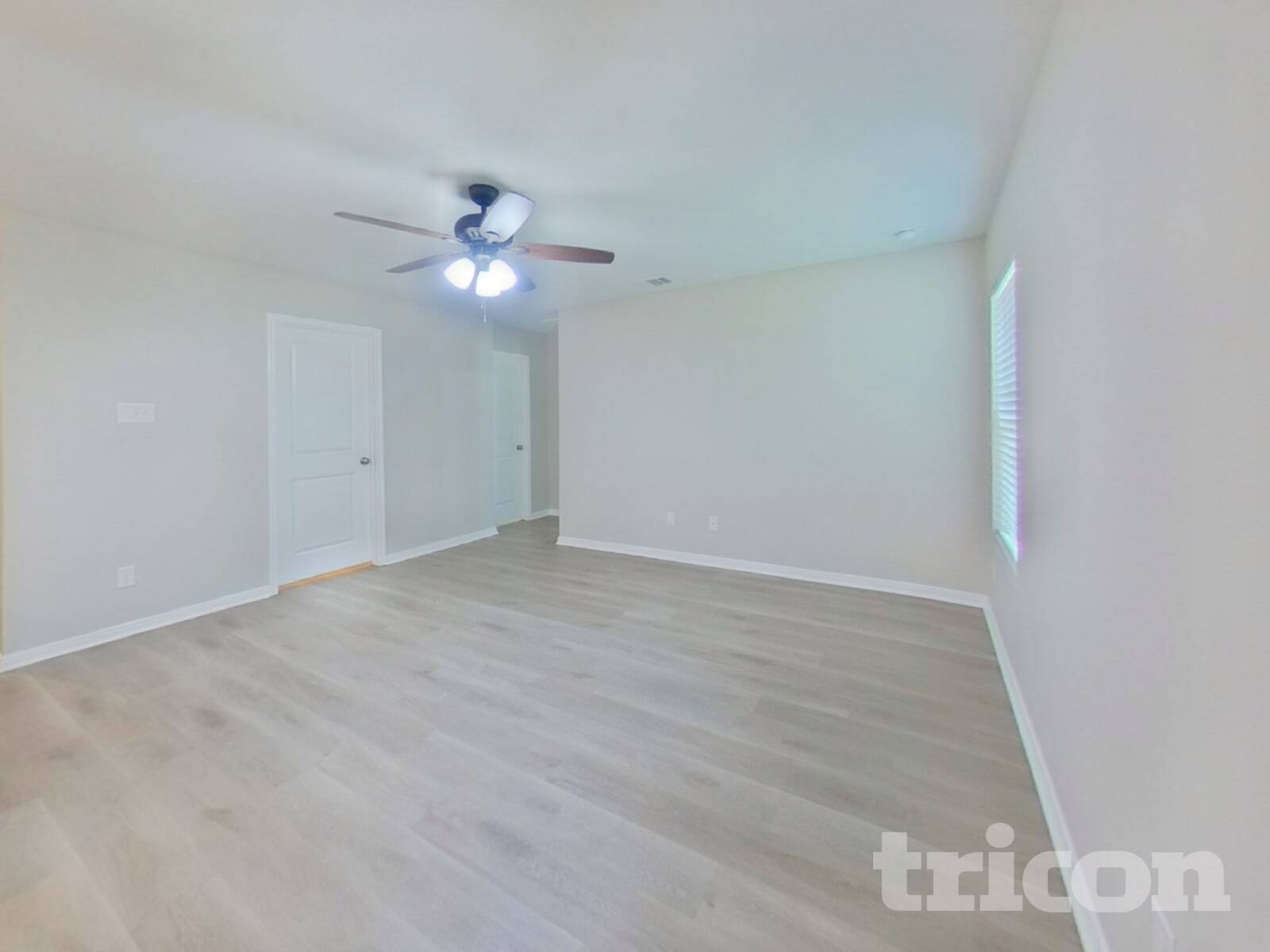 Building Photo - 10122 Cerritos dr