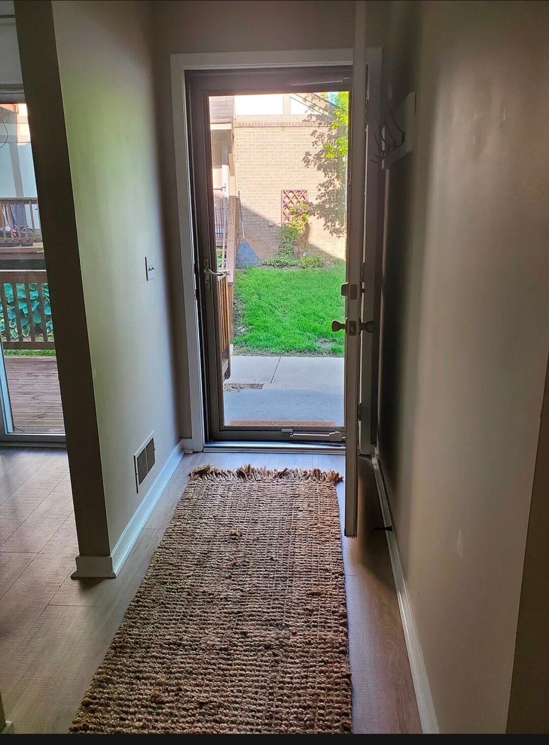 Building Photo - 44900 Bayview Dr