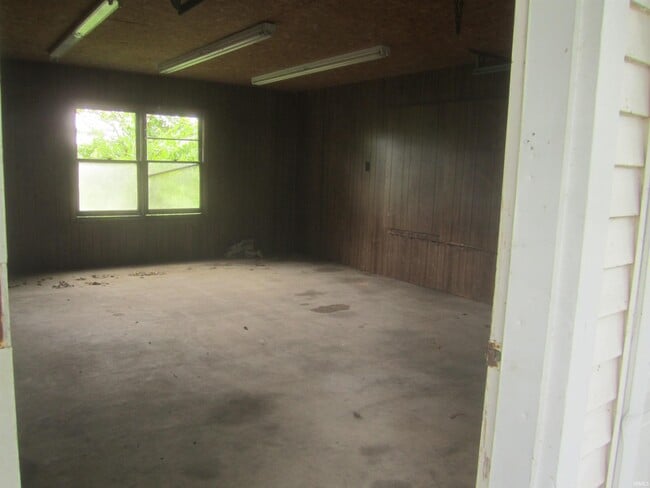 Building Photo - 9702 Mettert Rd