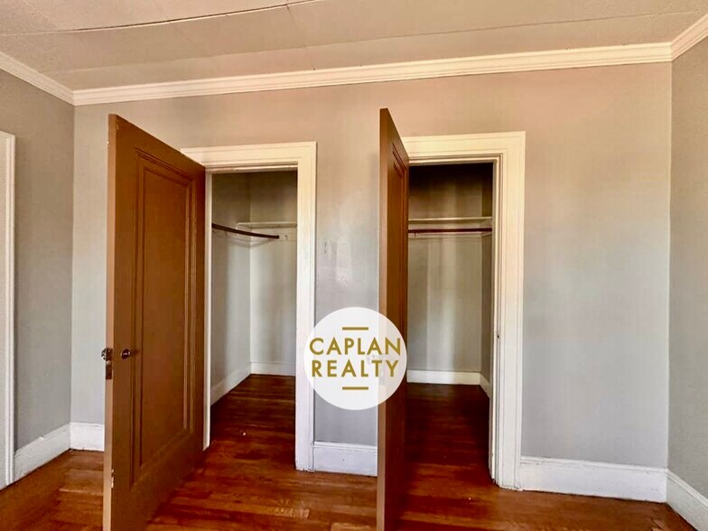 Building Photo - 94 Norton St